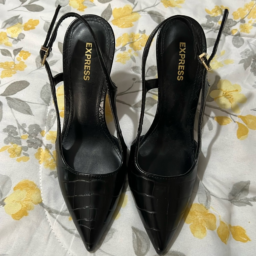 Express heels